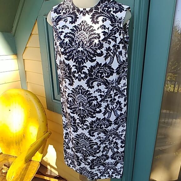 Vintage Dresses & Skirts - Vintage 60s Black & White 9999 Tapestry Sack Dress